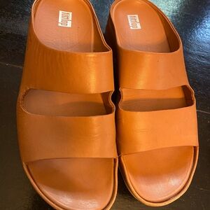 FitFlop Women's Tan Slide Sandals